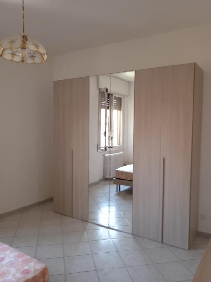 Niguarda Alfred House Apartment Bresso Bagian luar foto