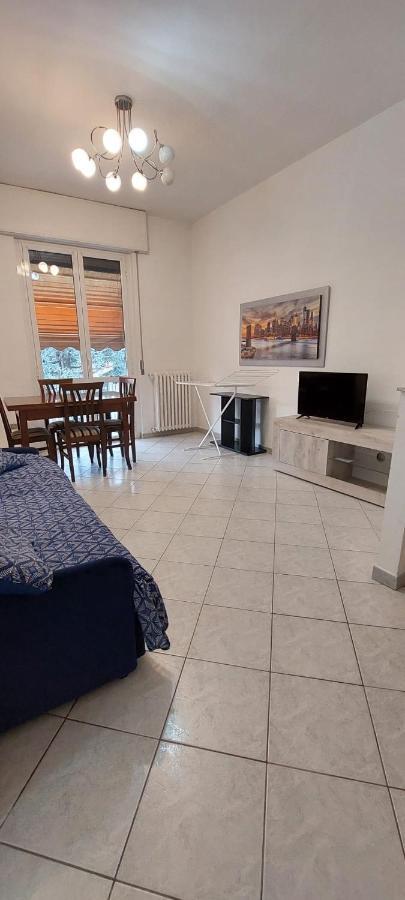 Niguarda Alfred House Apartment Bresso Bagian luar foto